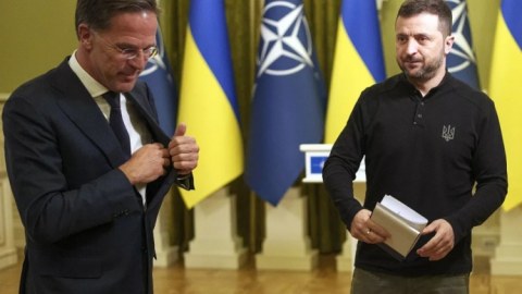 NATO baş katibi Zelenskidən narazılıq etdi: “Ona dəfələrlə demişəm...”