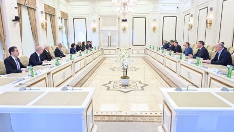 Dağıstan Xalq Məclisinin sədri Bakıya gəldi