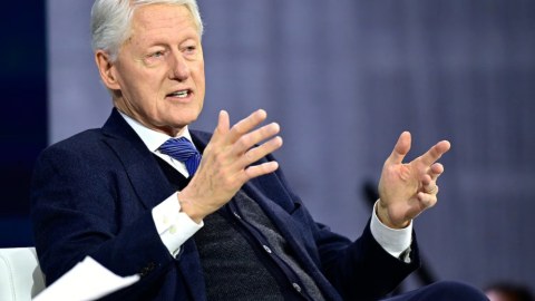 Bill Klinton xəstəxanadan evə buraxıldı - YENİLƏNİB