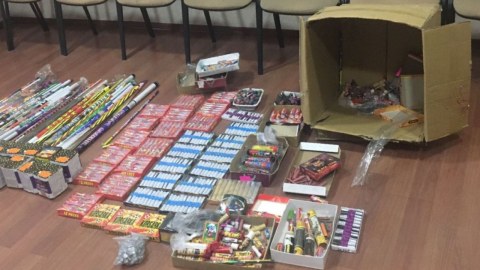 Pirotexniki vasitələr satan daha 7 nəfər saxlanıldı - FOTOLAR