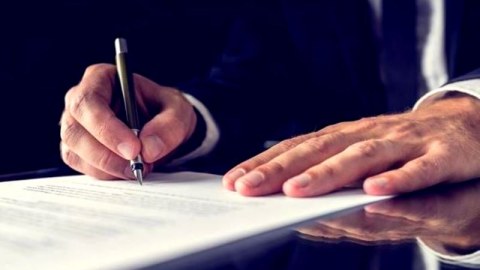 Prezidentin fərdi təqaüdü - Kimlərə verilir, neçə manatdır, ondan məhrum edilən bir nəfər kimdir? - ARAŞDIRMA