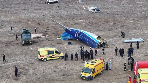 Təyyarə qəzasından sağ çıxan 10 nəfər Rusiya vətəndaşıdır