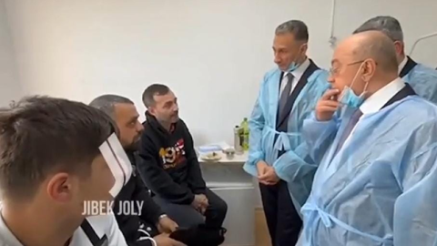 Nazirlər yaralı azərbaycanlılara baş çəkdilər - VİDEO