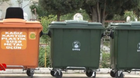Bakıda zibil qutularını oğurladılar