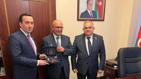 Deputat yubiley medalı ilə təltif olundu