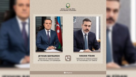 Nazirlər təyyarə qəzasını müzakirə etdilər
