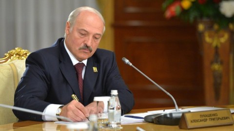 Lukaşenko 20 nəfəri əfv etdi