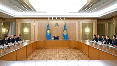 Tokayev qəza ilə bağlı müşavirə keçirdi