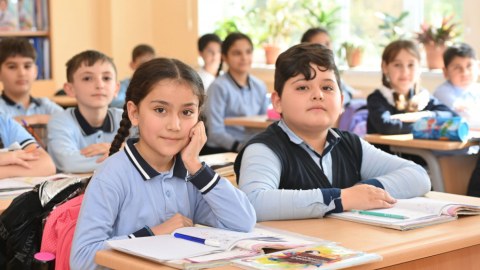 Şagirdlərin yerdəyişməsi DAYANDIRILIR