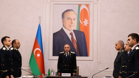 Baş Prokurorluqda qəzada həlak olan şəxslərin xatirəsi anıldı