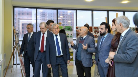 BMU-da tələbələrin rəsm əsərlərinin sərgisi keçirilib - FOTOLAR