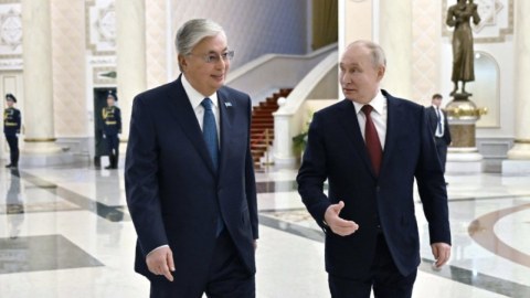Putin Tokayevə də zəng etdi - Təyyarə qəzasına görə... 