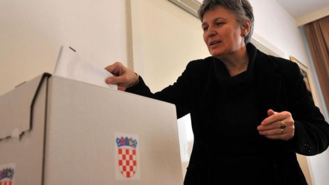 Xorvatiyada prezident seçkiləri keçirilir