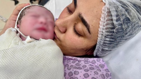 Azərbaycanda 2025-ci ilin ilk körpəsi...&nbsp;