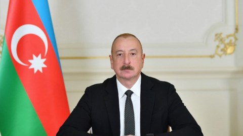 İlham Əliyev həmkarını təbrik etdi
