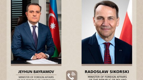 Ceyhun Bayramov həmkarı ilə DANIŞDI