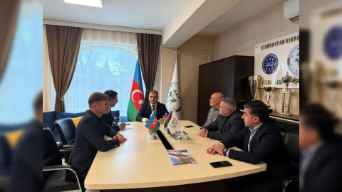 Qalmaqallı idmançılar federasiyadan QOVULDULAR