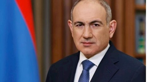 Paşinyan üç baş nazirdən bahalı hədiyyələr ALIB