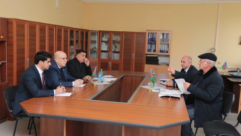 Əhliman Əmiraslanov Sabirabadda seçicilərini qəbul edib