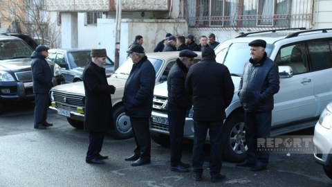 Vüqar Həşimovun atası ilə vida mərasimi keçirilir