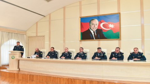 Elçin Quliyev müşavirə keçirib - Göstərişlər verib