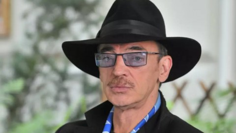 Məşhur aktyor xəstəxanaya yerləşdirilib