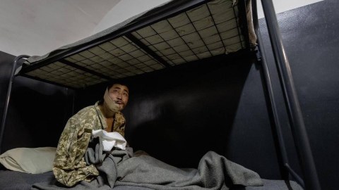 Ukrayna koreyalı hərbçiləri əsir götürdü - FOTO