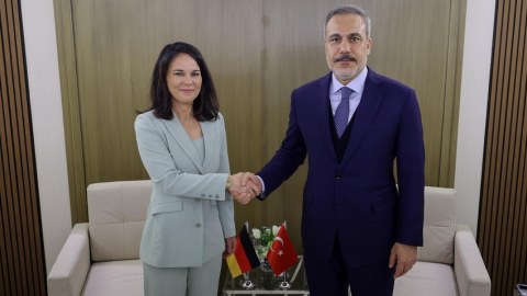 Türkiyə və Almaniya XİN rəhbərləri görüşdü