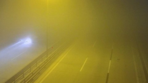 Aeroport yolunda sürət endirildi