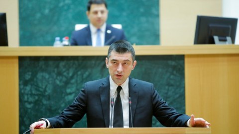 Sabiq Baş nazirin burnunu sındırdılar - YENİLƏNİB