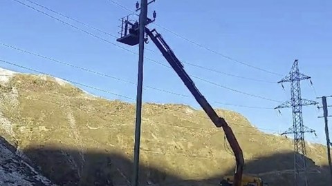 “Azərişıq” Kəlbəcərlə Laçında yenidənqurma işlərini davam etdirir - VİDEO