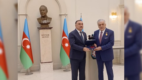 Şamil Ayrıma medal təqdim edildi - FOTO