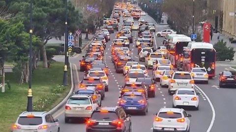 Yenə yollarda tıxac var - SİYAHI