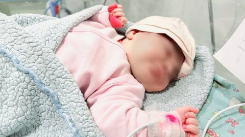 6 kiloqramlıq körpənin anası qeysəriyyədən imtina edibmiş - YENİLƏNİB