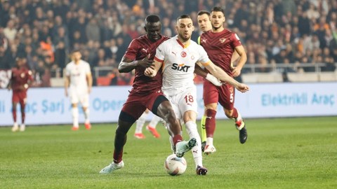 "Qalatasaray" səfərdə xal itirdi