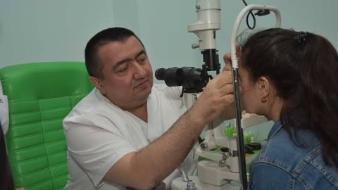 Jurnalistlər ödənişsiz göz əməliyyatı OLUNDULAR