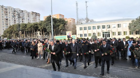 Abşeronda 20 Yanvar şəhidlərinin xatirəsi anılıb - FOTOLAR