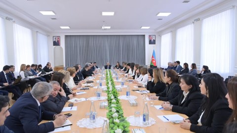 Nazir məktəb direktorlarını topladı: tapşırıqlar verdi