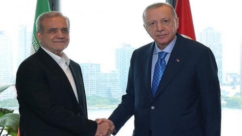 Pezeşkian Ərdoğana başsağlığı verib