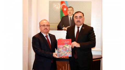 Birol Akgün Azərbaycan səfirliyində