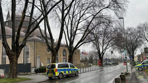 Almaniya məscidlərində bomba xəbərdarlığı