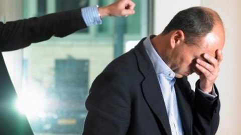 7 prokuror işdən azad olunub, 7-nə şiddətli töhmət verilib - Rəsmi