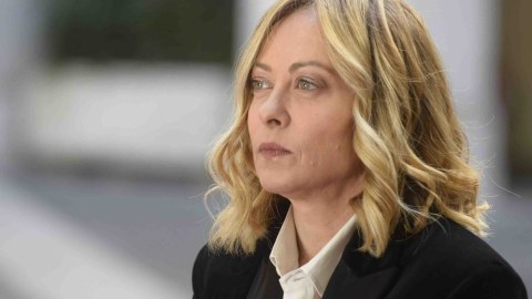İtaliya Baş naziri barəsində istintaq başladı