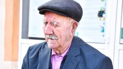 Səsvermədə iştirak edən 102 yaşlı seçici