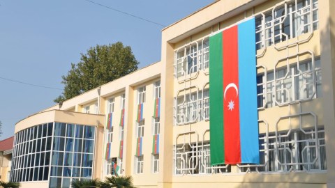 Bu universitetin işçilərinin maaşı 15 faiz ARTIRILDI