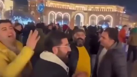İrəvanda səslənən "Qarabağ" erməniləri təşvişə saldı - VİDEO