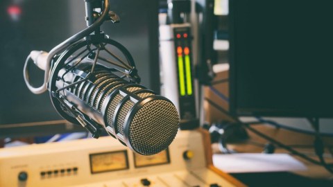 Azərbaycanda iki yeni radio AÇILIR