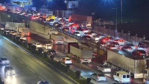 “20 Yanvar” istiqamətində tıxac: səbəb açıqlandı