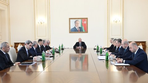 "Ölkəmiz regional nəqliyyat qovşağında mühüm rol oynayır" - Ağalar Vəliyev
