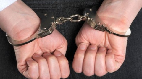 Bakıda evdən 200 manat oğurlayan 5 nəfər saxlanıldı